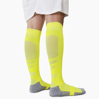 Chaussettes de football longues rembourrées professionnelles en gros, tricotées à ressort, pour enfants, jeunes, hommes, sports, mi-manches, chaussettes d'équipe de football