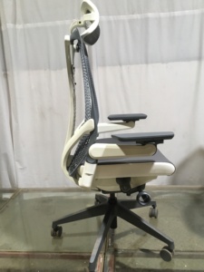 Chaise de bureau en maille <span class=keywords><strong>Ergo</strong></span> Chaise d'ordinateur de direction confortable et ergonomique Angle d'inclinaison réglable et bras rotatifs Chaise de bureau en maille - Product Image 3