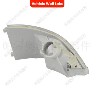 ไฟเลี้ยวรถ Wolf Lake สำหรับ Ford Focus ปี 2007 และ 10 C-Max ปี 2003 หลอดฮาโลเจน รุ่น CLH9410254223 - Product Image 2