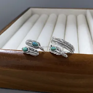 Antique Silver Feather-Shape Jewelry Ring With Natural Turquoise Stone Retro Style For Unisex