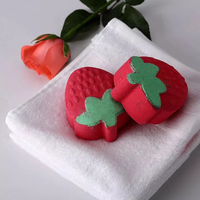 Vente en gros OEM Marque privée Barres de bain effervescentes bio à la fraise, au beurre de karité et à l'huile de cacao, cadeau pour enfants