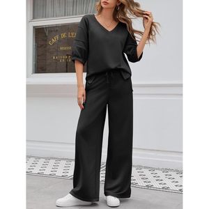 Fisoew Ensemble de survêtement 2 pièces pour femme, haut décontracté à col en V, pantalon à jambes larges, tenue de sport ample - Product Image 2