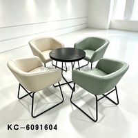 Chaise de salle à manger en cuir PU, fauteuil moderne avec pieds en métal noir, siège rembourré pour salon, réception, salle de réunion