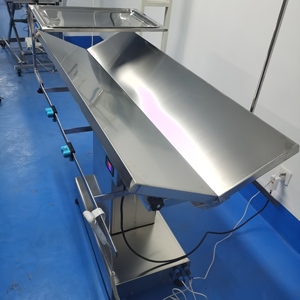 動物病院用ステンレス製電動手術台（医療・外科用器具） - Product Image 3