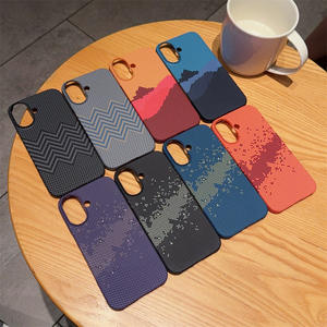 Étui de téléphone de luxe style gaming en fibre de carbone - Texture anti-traces de doigts pour téléphone - Product Image 1