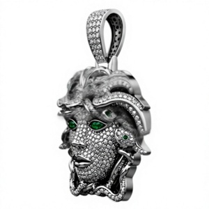 Colgante Hamsa de Acero Inoxidable Plateado con Incrustaciones de Diamantes, Amuleto de Filigrana, Joyería de Lujo, Regalo - Product Image 4