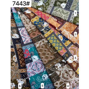 Tissu imprimé en polyester 100% de <span class=keywords><strong>bombe</strong></span> à quatre côtés du modèle coloré 100D de mode - Product Image 5