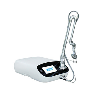 เครื่องเลเซอร์ CO2 แบบเศษส่วนสำหรับการฟื้นฟูผิวหน้าแบบมัลติฟังก์ชั่นสำหรับคลินิกเสริมความงามและร้านเสริมสวย เครื่องเลเซอร์ CO2 แบบเศษส่วน - Product Image 3