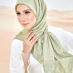 2025 New Design Malaysia Bawal Cotton Voile Printed <b>Ethnic</b> Floral Pattern <b>Bandana</b> Neat Square Scarf for Muslim Girls - Product Image 2