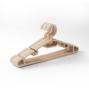 Ik Ken Fabrieksprijs Beoordeelde Leverancier Afgewerkt Dik Logo Op Maat Deluxe <span class=keywords><strong>Plastic</strong></span> Broek Kleerhanger - Product Image 5