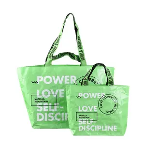 Personnalisé imprimé écologique recycler PP tissu non tissé vêtements shopping transporter des sacs fourre-tout d'épicerie réutilisables avec logo