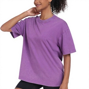 T-shirts pour femmes surdimensionnés 100% coton, 240 GSM, style vintage rétro délavé à l'acide, manches courtes, logo personnalisé OEM, style ample et baggy - Product Image 3