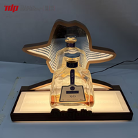 TERMEIN Luminaire de bar LED moderne personnalisé, Miroir infini 3D, Glorificateur de bouteilles en acrylique à 3 emplacements pour service VIP en boîte de nuit