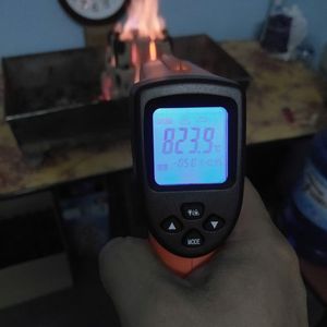 Charbon de sciure de bois sans odeur Qualité supérieure Longue durée de combustion Cendres blanches Produits vietnamiens de haute qualité Fabriqué au VN - Product Image 5