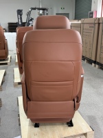 Asiento de Primera Clase Inspirado en M9 con Mesa Plegable, Masaje y Ventilación para Modificación de Vans VIP