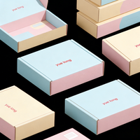 Boîte en carton ondulé personnalisée de qualité supérieure pour l'expédition en gros de t-shirts, emballage cadeau à assembler