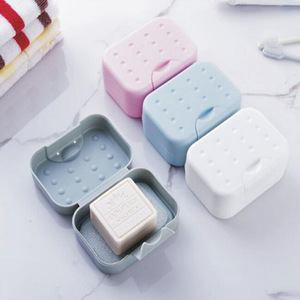 Jabonera portátil con tapa, caja de jabón rectangular de plástico impermeable para viaje, para baño y uso facial - Product Image 3