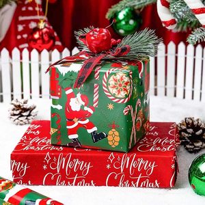 Papier d'emballage de Noël motif Casse-Noisette Rouge Vert, Père Noël, Canne et Bonbons, Papier d'emballage rouge double face - Product Image 1
