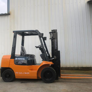 Chariot élévateur diesel Toyota de haute qualité 2,5-3,5 tonnes, modèle 2024, garantie 1 an, hauteur de levage 3m, pompe principale d'occasion - Product Image 4