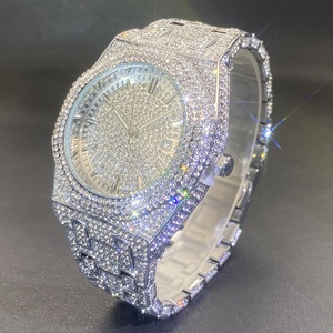 Montre en quartz lumineuse <span class=keywords><strong>Glam</strong></span> Cubazation compatible avec bracelet Cuban Link, strass avec calendrier de date - Product Image 1