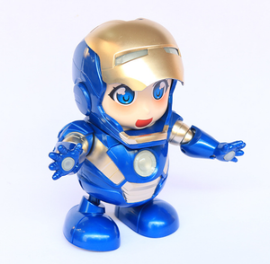 Figurine super hero dance <span class=keywords><strong>robot</strong></span> steel man avec son the light action figurines <span class=keywords><strong>meilleur</strong></span> cadeau de noël à piles - Product Image 2