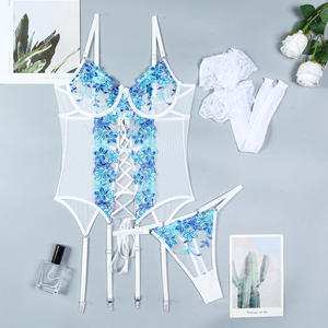 Combinaison en dentelle noire à broderies roses, lingerie, soutien-gorge, jarretière brodée, bas, ensemble de lingerie babydoll en dentelle pour femmes - Product Image 4