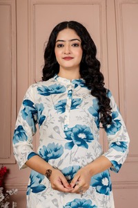 <b>Women</b> Blue Floral Printed Co Ord Set <b>Kurta</b> Pant Set with 3/4 Sleeves Button Neck Casual Ethnic Wear Summer Outfit - Product Image 5