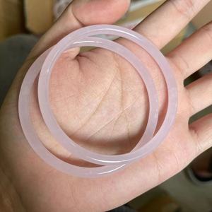 Venta al por mayor de accesorios antiguos de un solo paso de cristal de imitación Jade Jingle pulsera Thorn Rose Thin Jingle pulsera de moda - Product Image 1