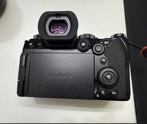 Appareil photo hybride plein format Panasonic Lumix <span class=keywords><strong>S5</strong></span> Mark <span class=keywords><strong>II</strong></span> d'occasion, caméra 6K, appareil photo numérique HD <span class=keywords><strong>S5</strong></span> <span class=keywords><strong>II</strong></span>, photos - Product Image 1
