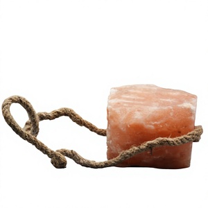 Sel rose de l'Himalaya naturel en gros, morceaux, emballage personnalisé OEM pour chevaux, bovins, chiens, sel à lécher pour animaux du Pakistan - Product Image 1