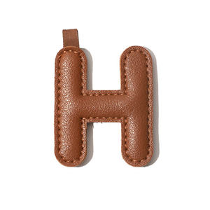 Llaveros Personalizados de Cuero Genuino al por Mayor, Juego de Llaveros con Iniciales del Alfabeto de la A a la Z con Correa de Cuero, Llavero de Cuero PU - Product Image 5