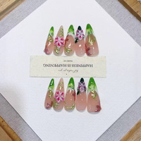 Ongles press-on faits main avec sculpture florale 3D, luxe, peints à la main, forme amande, pour femmes, style européen et américain