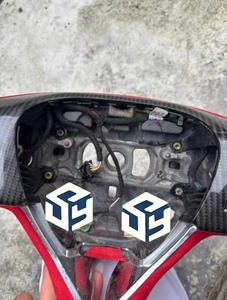 Volante deportivo de fibra de carbono <span class=keywords><strong>Maserati</strong></span> Quattroporte Levante con diseño de fondo plano Material de cuero para modelos <span class=keywords><strong>GHIBLI</strong></span> - Product Image 4