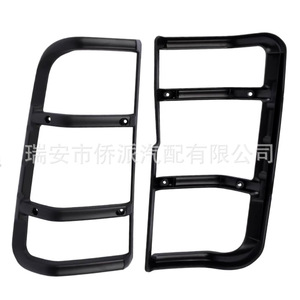 Ensemble de supports de phares et de couvercles de feux arrière Land Rover en acier STC53194 avec fixation par vis - Product Image 2