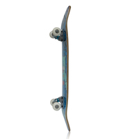 Skateboard Completo de 7 Capas de Arce Chino del Noreste con 4 Ruedas y Diseño Personalizado OEM para Deportes Extremos al Aire Libre