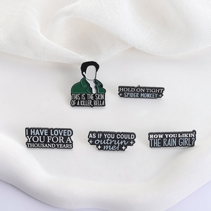 Spille smaltate di film sui vampiri come <span class=keywords><strong>ti</strong></span> piace la ragazza della pioggia <span class=keywords><strong>ti</strong></span> <span class=keywords><strong>ho</strong></span> <span class=keywords><strong>amato</strong></span> per mille anni spille distintivo con risvolto gioielli regali - Product Image 3