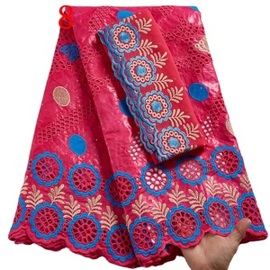 Tissu <span class=keywords><strong>Bazin</strong></span> Riche Africain pour <span class=keywords><strong>Robe</strong></span> en Dentelle de Dubaï, Tissu de Dentelle <span class=keywords><strong>Bazin</strong></span> Africain de Haute Qualité, Tissu de Dentelle Nigérian <span class=keywords><strong>2021</strong></span> 2598 - Product Image 1