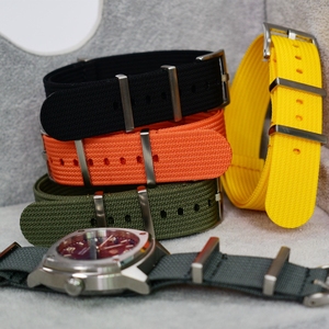 Cinturino per Smartwatch in Nylon Traspirante di Alta Qualità con Logo Personalizzato - Product Image 4