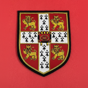 Cambridge University Blazer Badge Brodé À La Main Bullion Wire Cambridge University Patch - Product Image 1