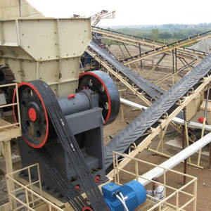 Concasseur à mâchoires 150t/h en gros pour le concassage de calcaire, granit et roches dures, essentiel pour l'exploitation minière avec moteur efficace - Product Image 4