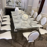Table de salle à manger rectangulaire noire et or de luxe royale, populaire pour les locations de mariage, les déjeuners et les dîners