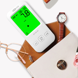 Tensiomètre numérique automatique Cofoe pour usage domestique avec fonction de mémoire et de réglage pour les mains - Product Image 1