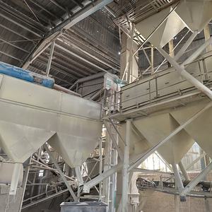 Bentonite kattenbakvulling zand milieuvriendelijk snelklonterend sterke klontvormende eigenschappen makkelijk schoon te maken grijs bolvormig weinig stof stofvrij - Product Image 4