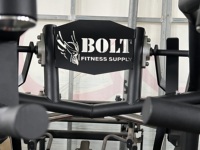 Rocson ROC FITNESS PRIMAL STRENGTH Bolt Design Pro Series Machine à bras inclinée à charge de plaques avec poignée réglable en T en acier, pour entraînement efficace des bras