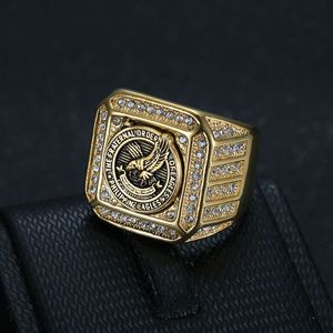 Bague pour homme Aigle des Philippines en acier inoxydable plaqué or, sertie pavé, forme géométrique, bijou cadeau - Product Image 3