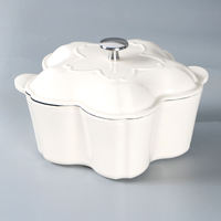 Casserole en fonte en forme de fleur, revêtement émaillé, résistante au four, lavable au lave-vaisselle, écologique, rose, pour cuisinières à gaz et à induction