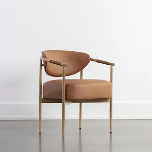 Chaise de <span class=keywords><strong>salle</strong></span> <span class=keywords><strong>à</strong></span> <span class=keywords><strong>manger</strong></span> moderne en or avec coussin doux et atmosphère confortable Mobilier de maison Tabouret en métal Pieds pour hôtels - Product Image 1