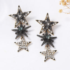 Pendientes de pentagramas de diamantes de imitación de varias capas a la moda, pendientes largos con borlas de estrellas de diamantes de imitación para mujer - Product Image 4