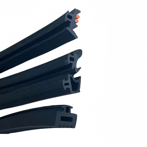 Fabricant de bandes de caoutchouc personnalisées Ventilation de porte de voiture et protection contre la pluie Produits en caoutchouc - Product Image 3