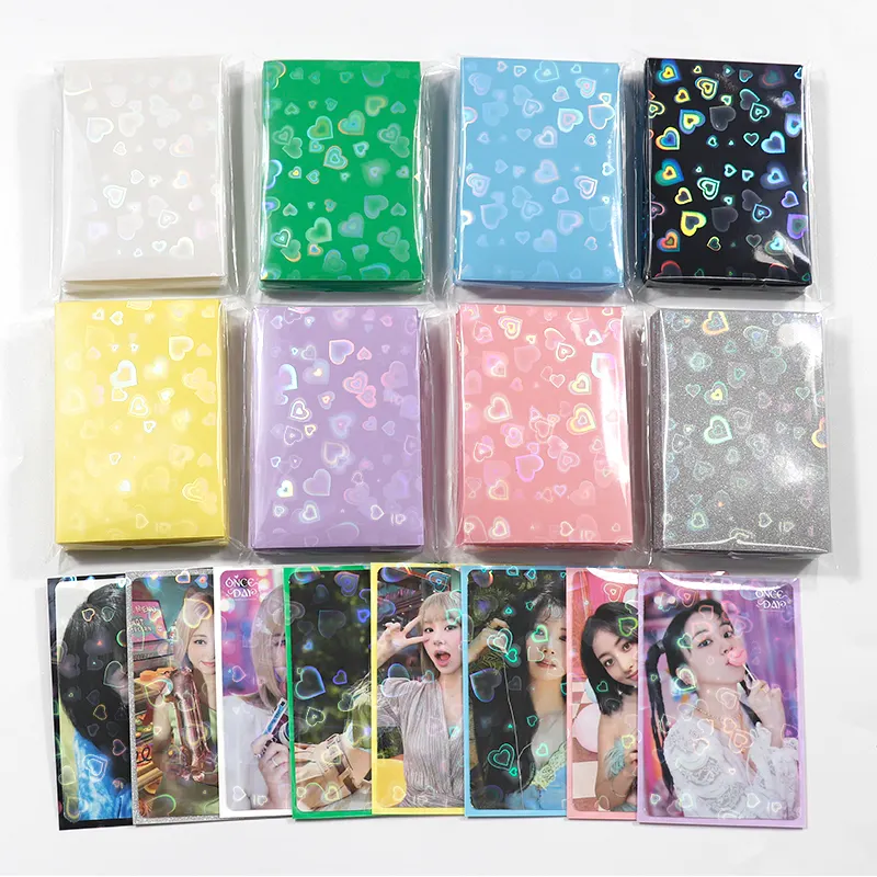 8 colores nuevo lanzamiento de moda holograma foto tarjeta mangas 1500 piezas Premium mate espalda holográfica estilo KPOP en Stock